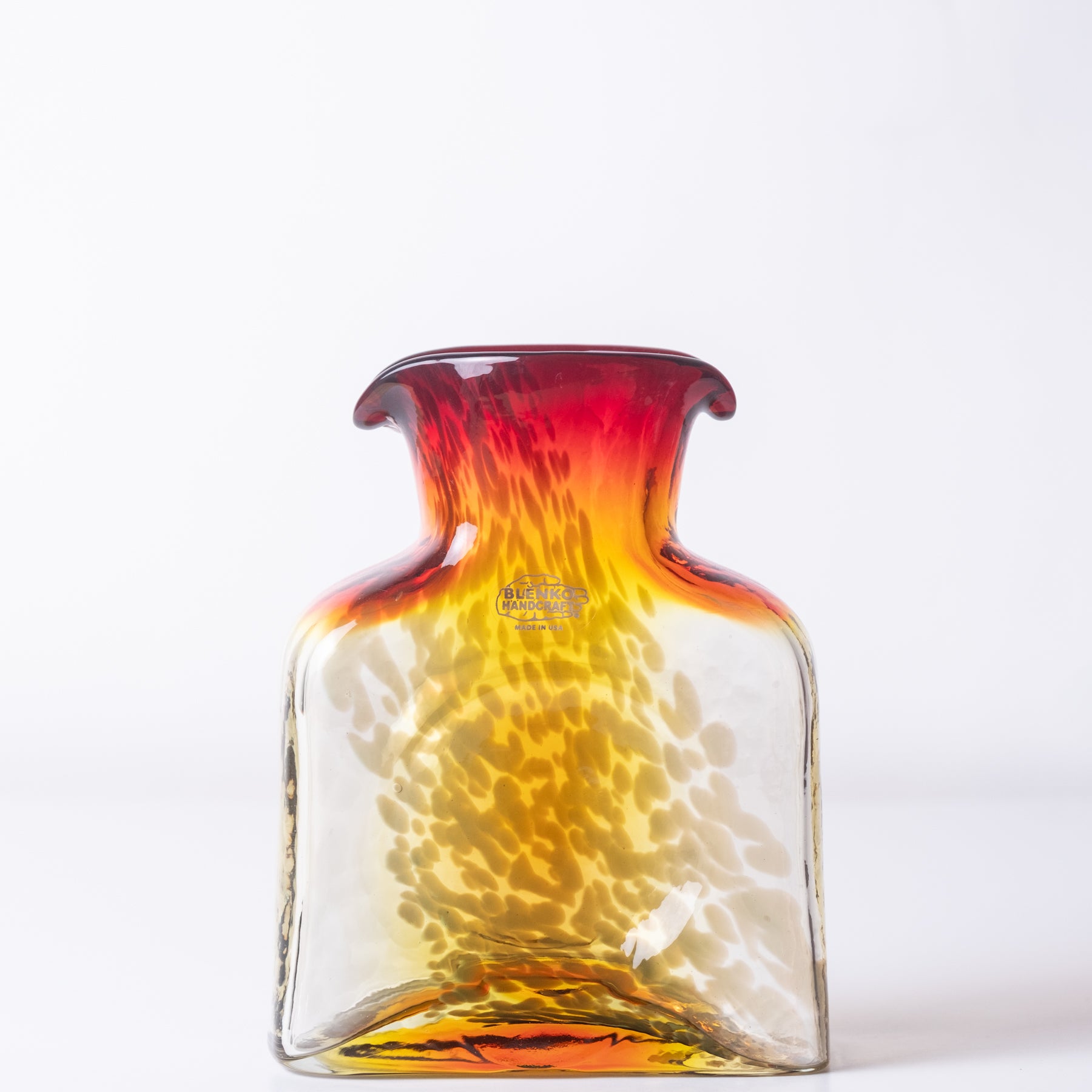 Museum Series 384M Mini Water Bottle - Red Canna